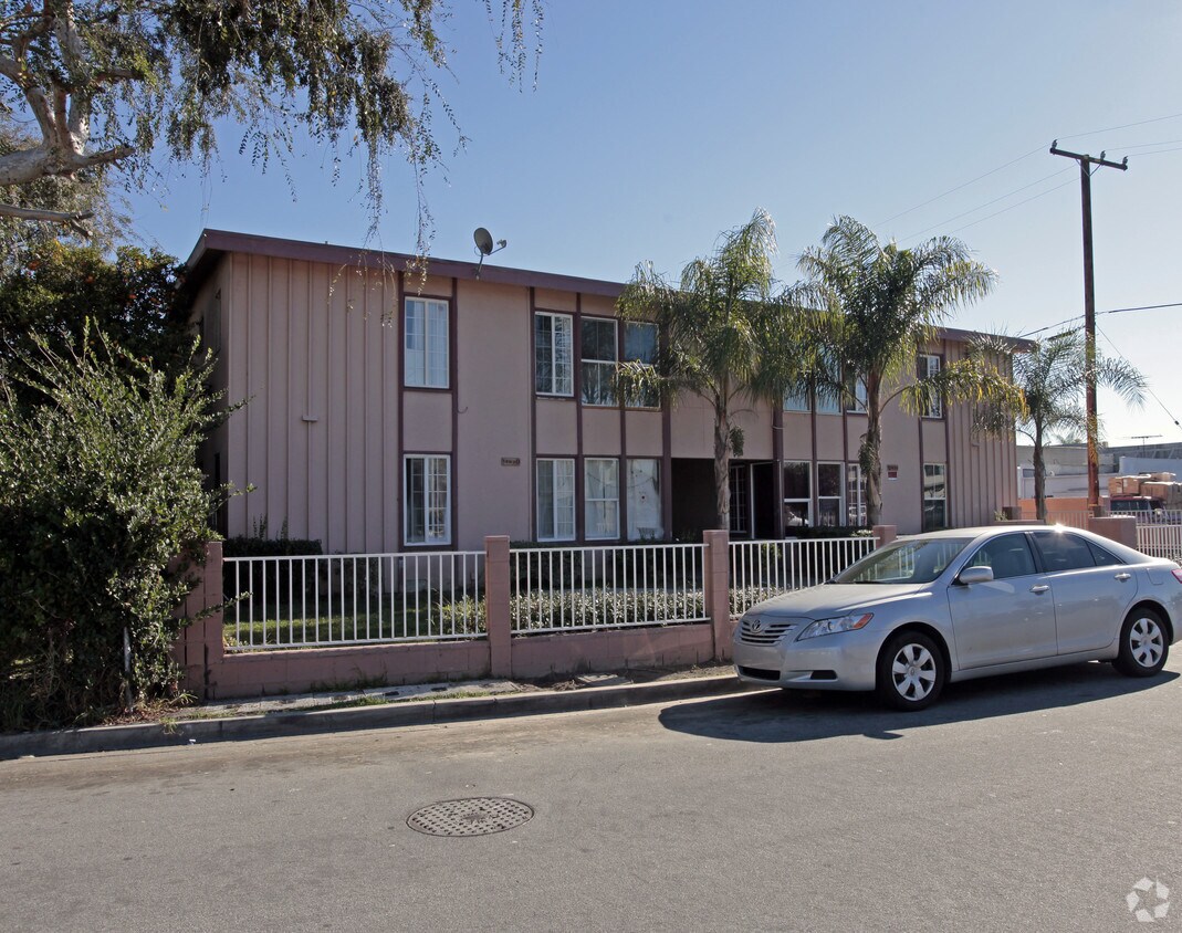 Foto del edificio - 12930 Abbott Ct