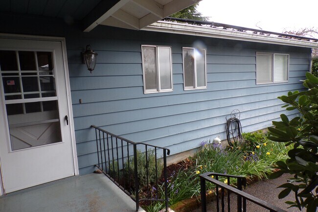 Foto del edificio - 2740 NW Stewart St