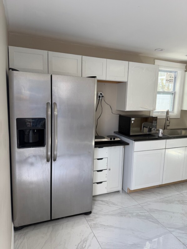 Foto del edificio - 2425 Stuart St