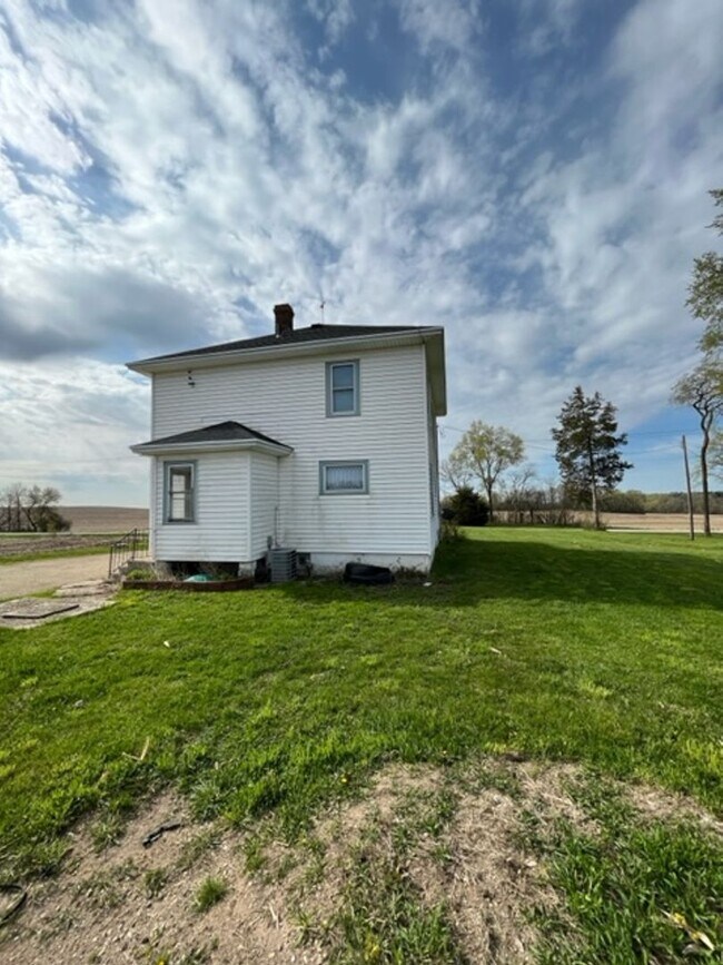 Foto del edificio - 3908 W Mineral Point Rd
