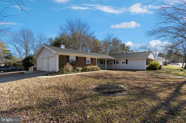 Building Photo - 3313 Moylan Dr