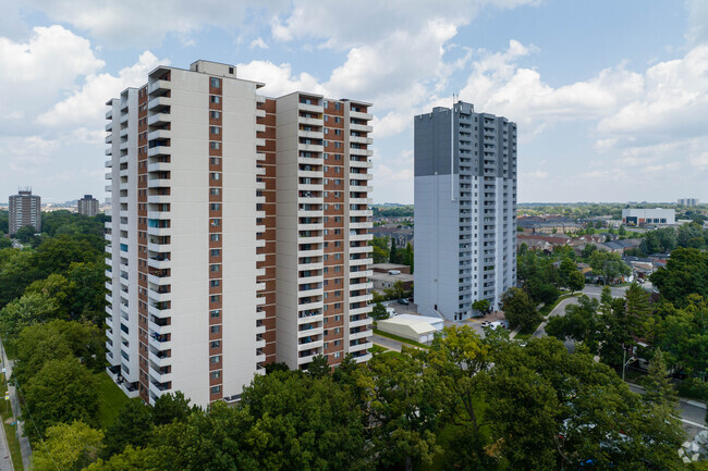 Building Photo - Hillburn Apartments