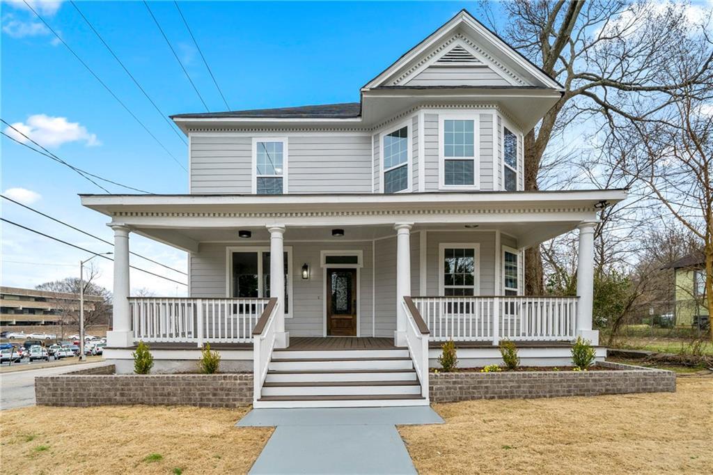 Foto principal - 852 Washington St SW