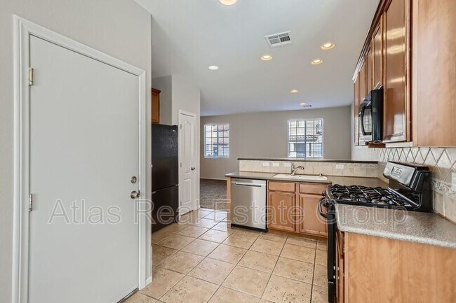 Building Photo - 7925 Violet Sky St