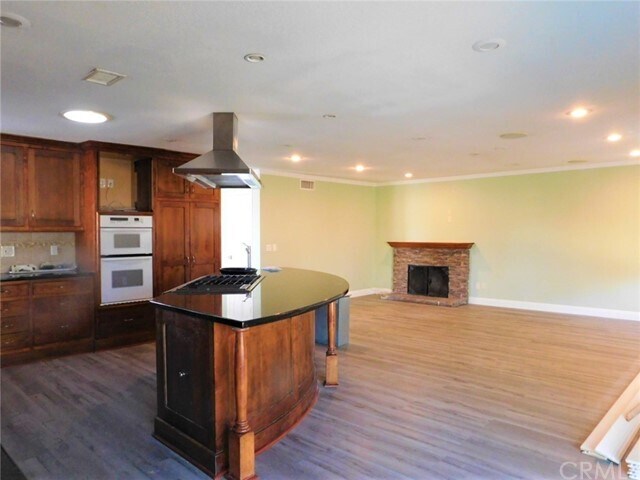 Building Photo - 14421 Monroe Ln