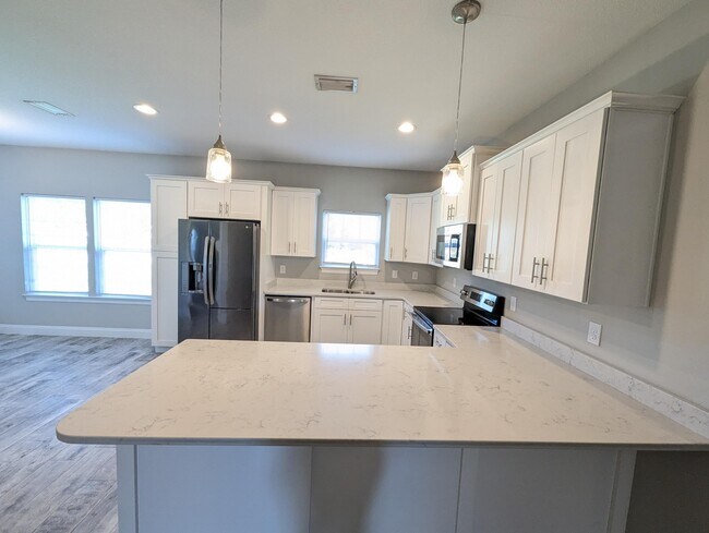 Foto del edificio - 2219 Wind Trace Rd N