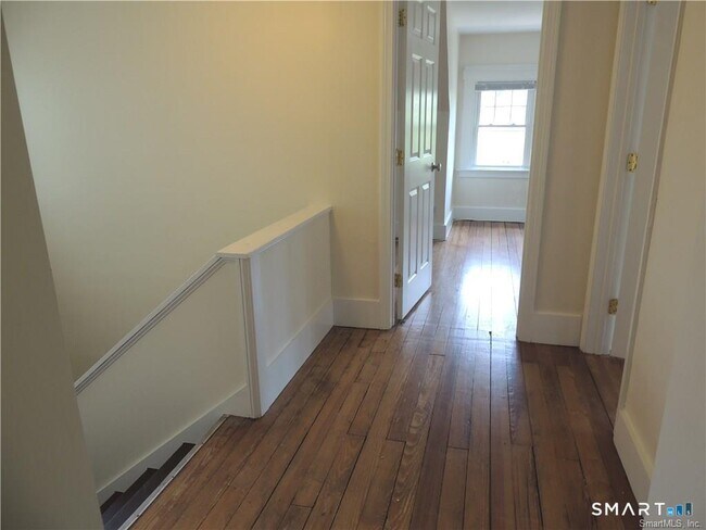 Foto del edificio - 382 Winthrop Ave