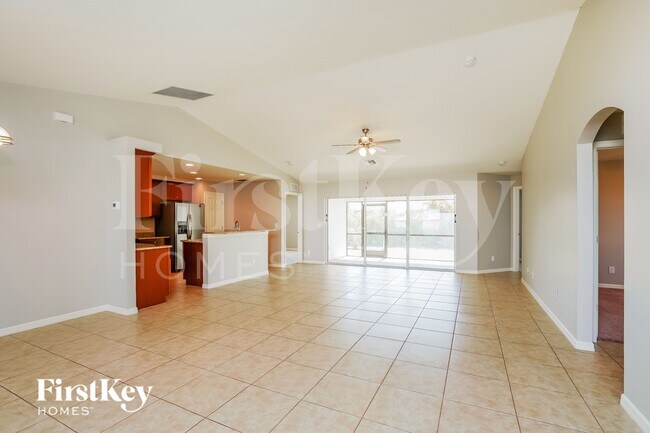 Foto del edificio - 2409 NW 9th Ave