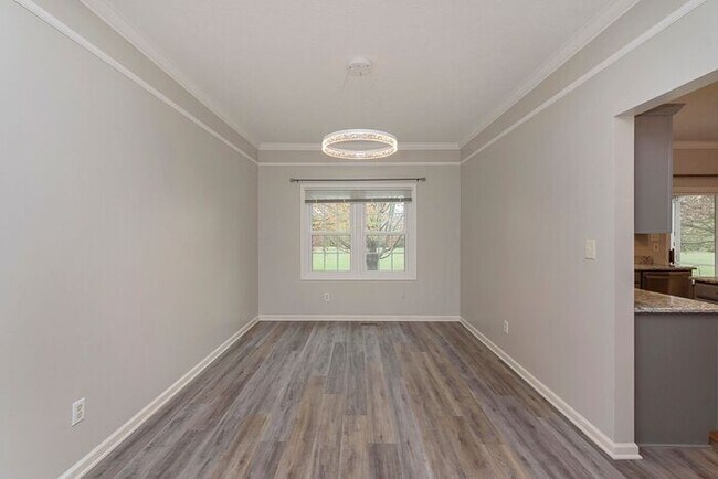 Building Photo - Lovely 4 Bedroom 2.5 Bath in Carmel's Park...