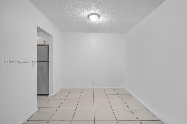 Foto del edificio - 4160 NW 21st St