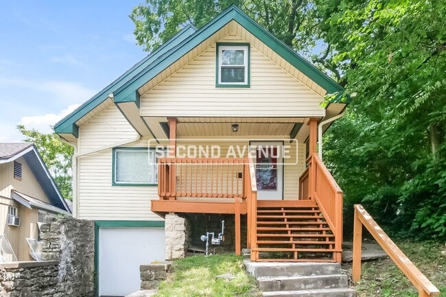 Building Photo - 3811 E 36th St