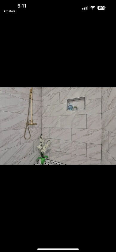 Building Photo - 15 Blackwood Ave