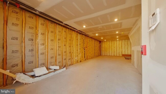Building Photo - 2420 Ridge Ave
