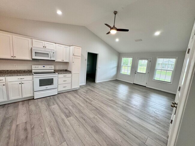 Building Photo - 98 Timothy Dr