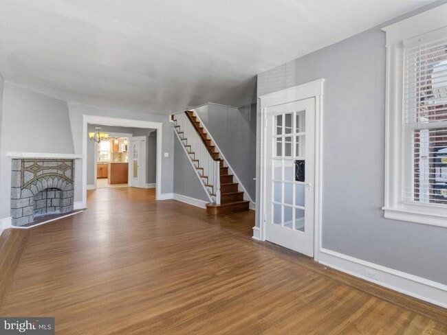 Building Photo - 1402 Kerper St