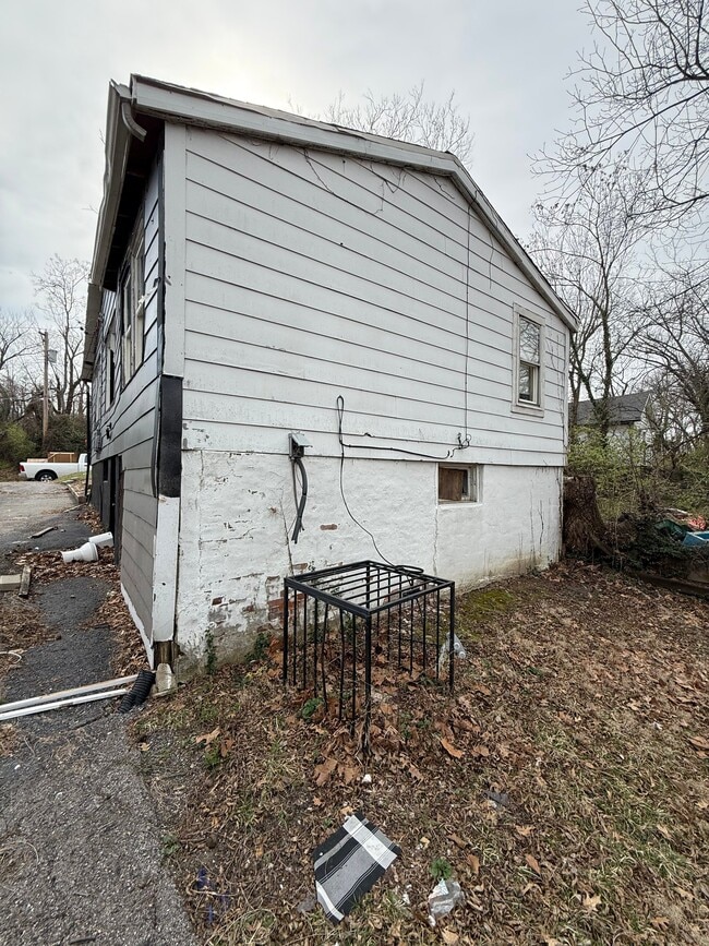 Foto del edificio - 7205 Calvin Ave