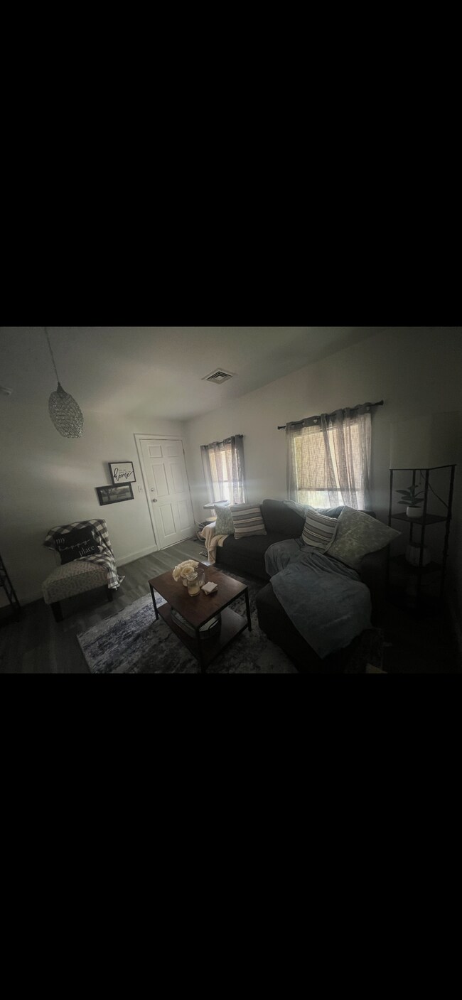 Foto del edificio - 46 Mary Ave