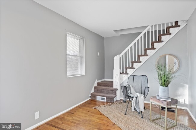 Building Photo - 227 Whittier Ave