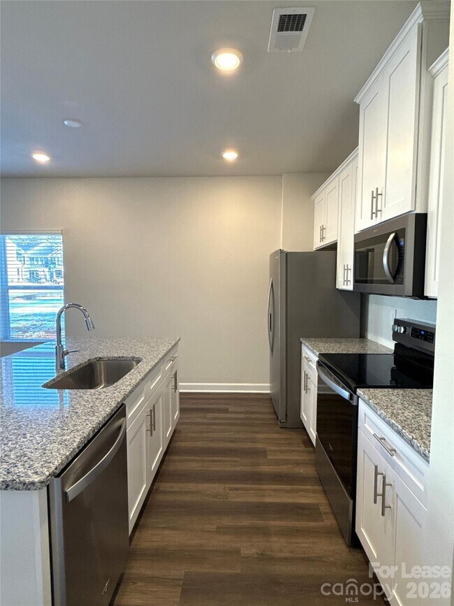 Foto del edificio - 125 Utility Ln