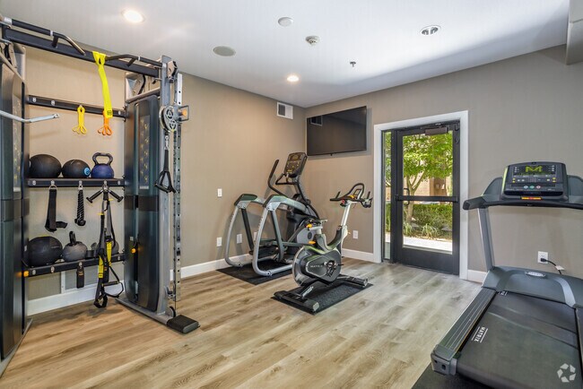 Gimnasio - CASTELLINO @ LAGUNA WEST