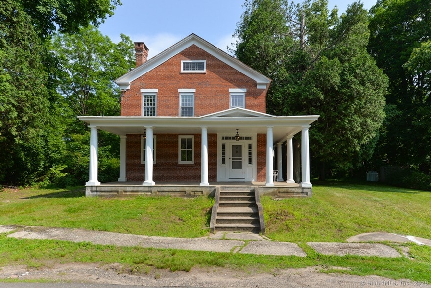 Primary Photo - 15 Hawkins Rd