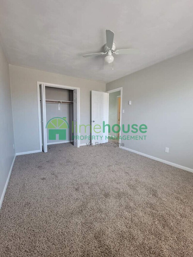 Foto del edificio - 4314 Dunning Rd