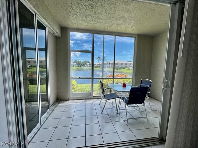 Foto del edificio - 864 Tanbark Dr
