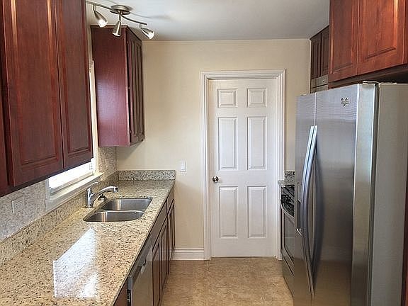 kitchen - 6620 174th St
