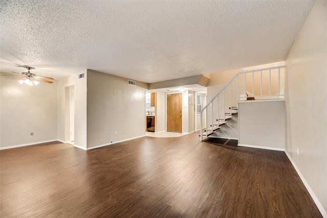 Foto del edificio - 3101 Duck Creek Pkwy