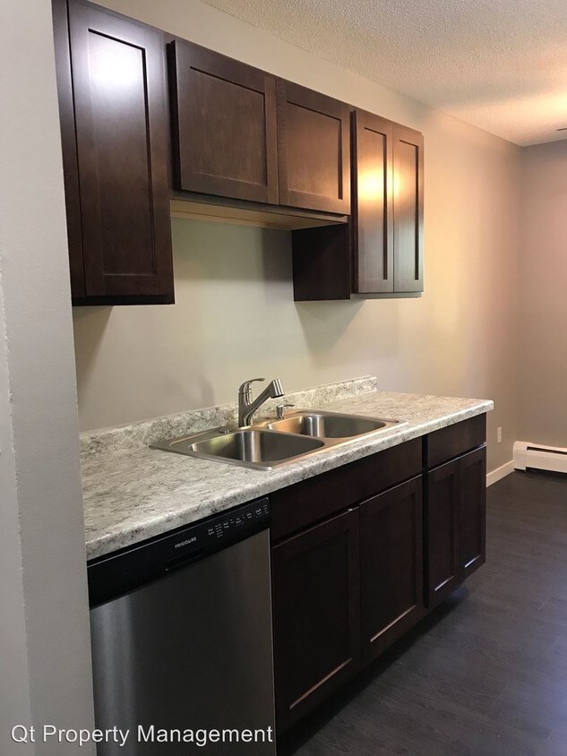 Foto del edificio - 625-625 N Oaks Dr