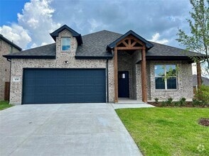 Building Photo - 430 Oak Crk Dr