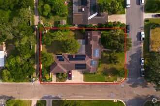 Building Photo - 1635 Sam Houston Dr