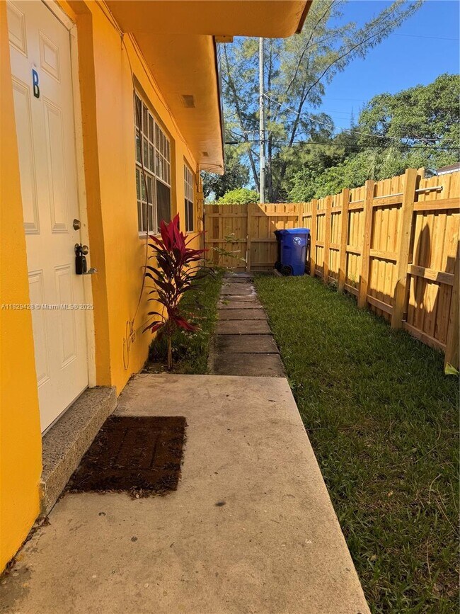 Foto del edificio - 522 NW 13th Ave