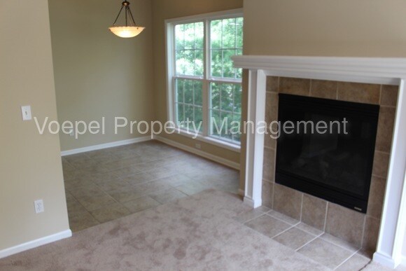 Building Photo - 15545 Floyd Ln