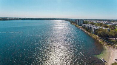 Building Photo - 110 Lake Emerald Dr