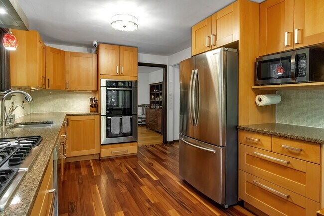 Foto del edificio - 7066 East Ln
