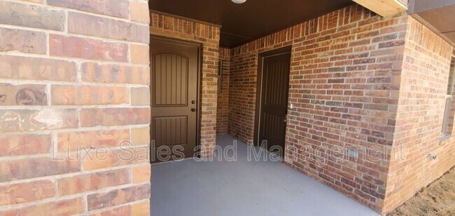Foto del edificio - 345 Chalk Hill Ct