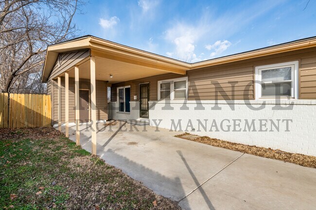 Foto del edificio - 2803 S Glenn Ave