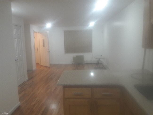 Foto del edificio - 235 Cooper St