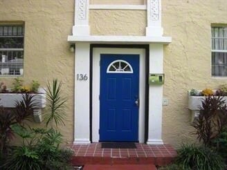 Foto del edificio - 128-136 NE 46th St