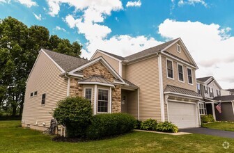Building Photo - 227 Dowler Dr