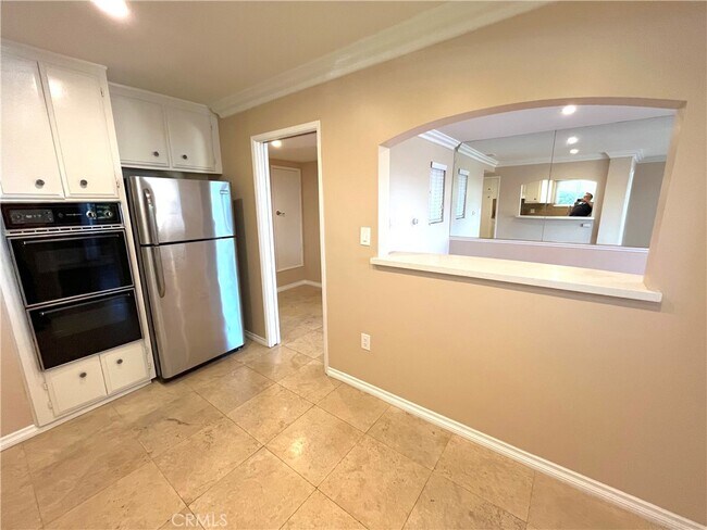 Foto del edificio - 100 Cliff Dr