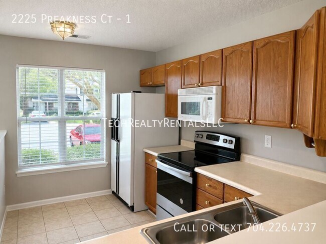Foto del edificio - 2225 Preakness Ct