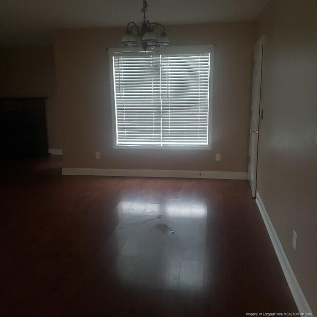 Building Photo - 110 Beech Dr