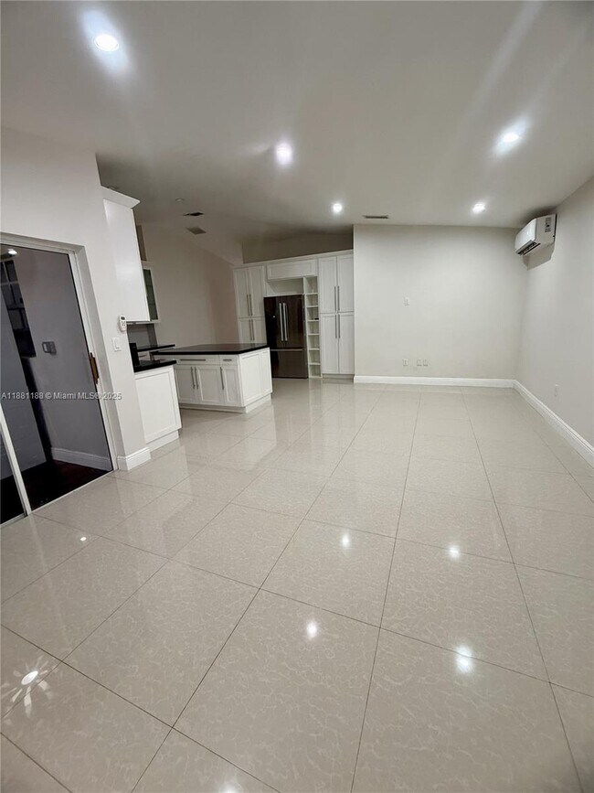 Foto del edificio - 14637 SW 160th St