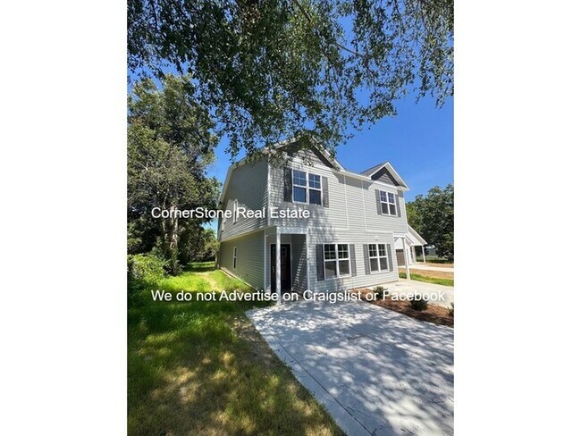 Building Photo - 2202 Progress St