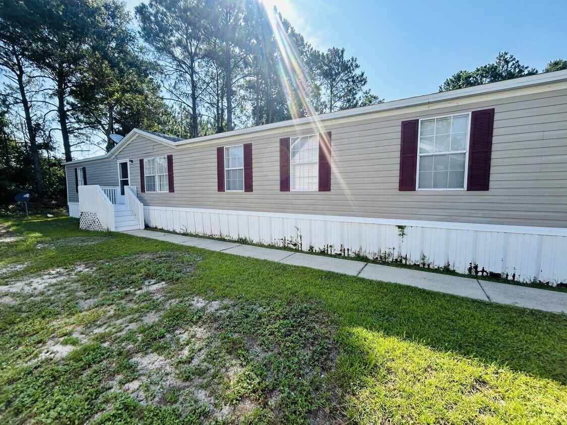 Primary Photo - 80 Edgewood Terrace