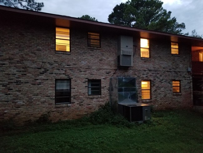 Foto del edificio - 3504 Penny St SW