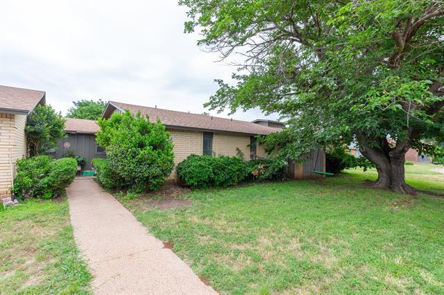 Foto del edificio - 4925 Greenslope Dr
