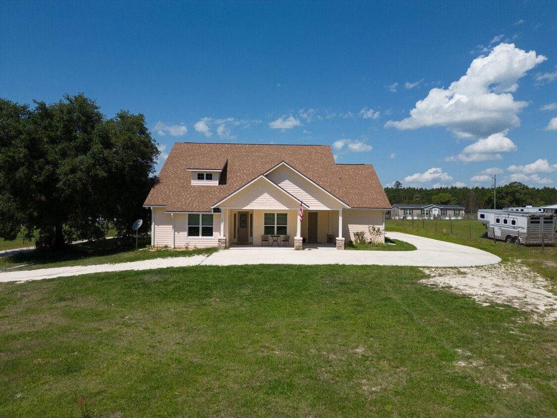 Primary Photo - 3 br, 2 bath House - 7512 SE CR 346
